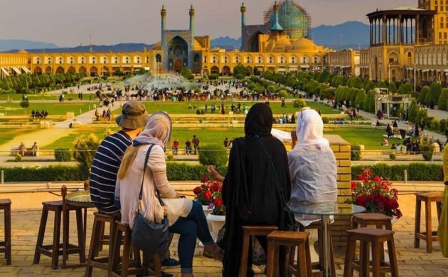 Иран: Загадочная страна с богатым культурным наследием и впечатляющими путешествиями